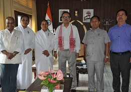 The Governor of Arunachal Pradesh Shri JP Rajkhowa with delegate from Brahma Kumaris, Itanagar at Raj Bhawan, Itanagar on 23rd June 2015.